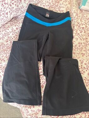 Lucy Black Yoga Pants with Blue Waistband - Comfortable Stretch Bottoms